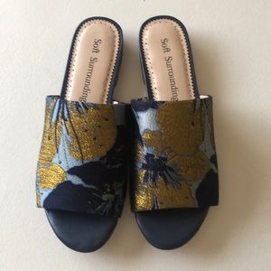 Soft surrounding mule flats